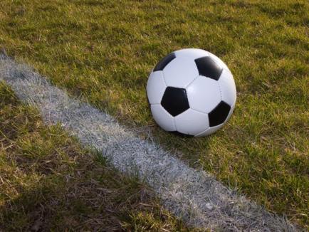 La Borş debutează luni turneul semifinal al Campionatului Naţional de Fotbal juniori C